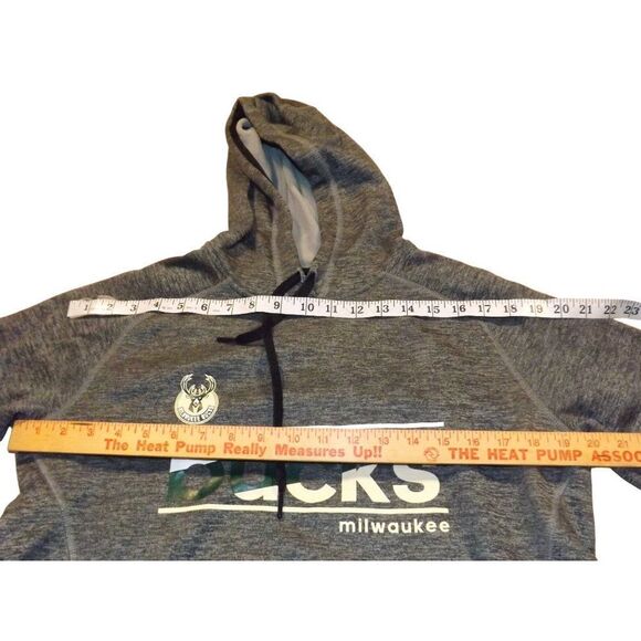 NBA Adidas Hoodie Men Sz‎ M Milwaukee Bucks Drawstring Sportswear Long Sleeve - Picture 4 of 8